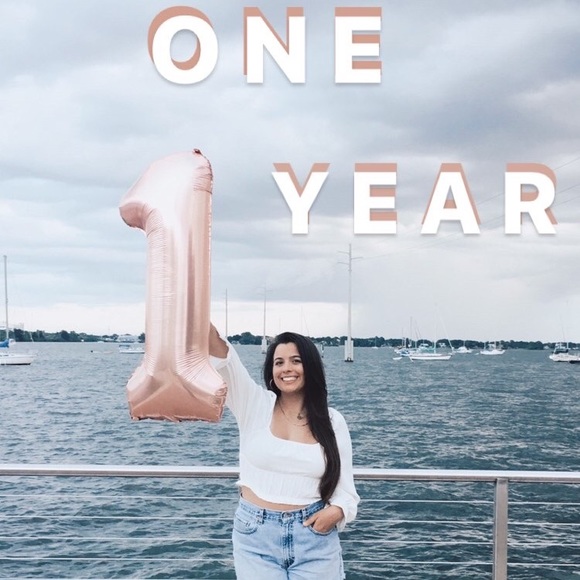 Meet your Posher, Gianna - Picture 2 of 3